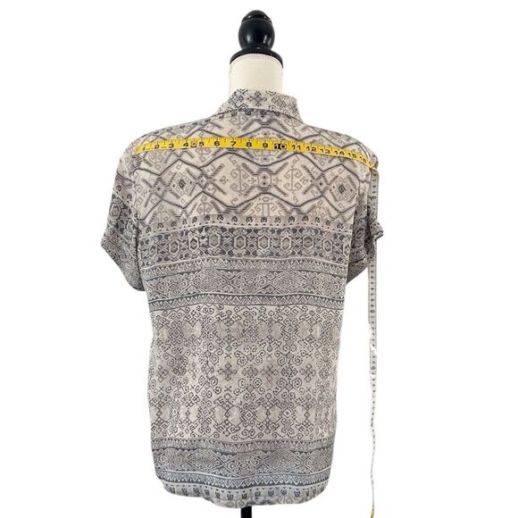 Jones New York Vintage Women’s Neutral-Toned Geometric Print Blouse Size 8 - Picture 6 of 12